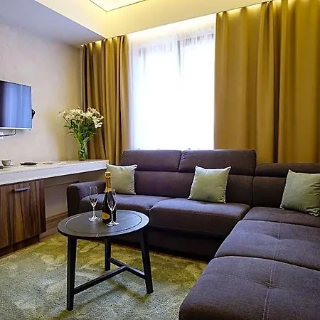 Sl Industry Hotel 4*